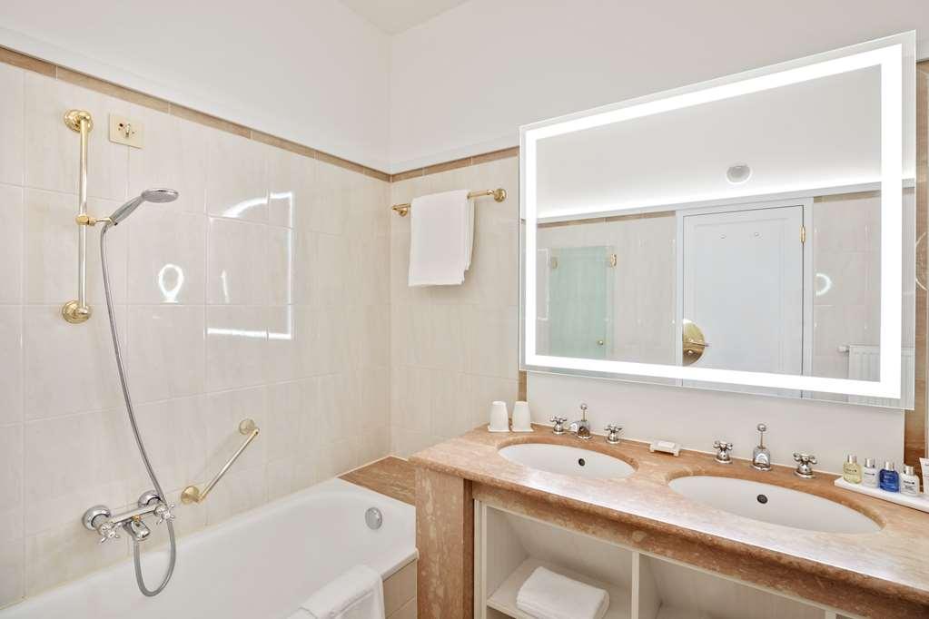 Radisson Blu Hotel Altstadt, Salzburg Phòng bức ảnh