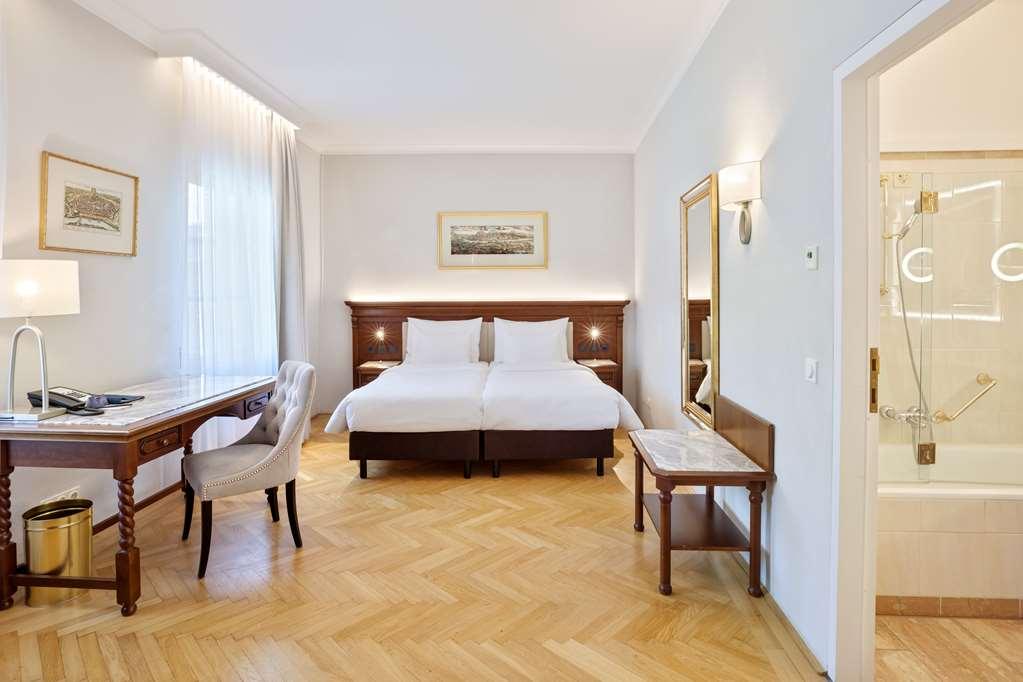 Radisson Blu Hotel Altstadt, Salzburg Phòng bức ảnh